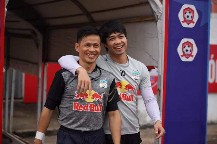 Trực tiếp CLB Hải Phòng 0-2 HAGL: Thầy trò Kiatisak bay cao - 7