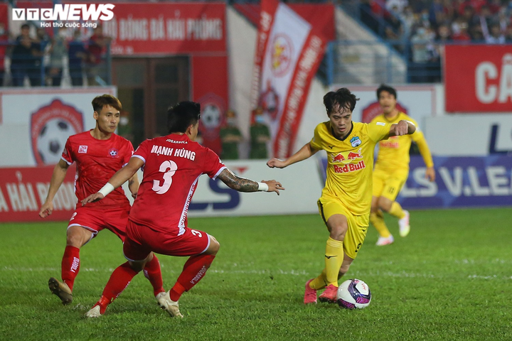 Trực tiếp CLB Hải Phòng 0-2 HAGL: Thầy trò Kiatisak bay cao - 2