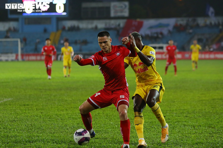 Trực tiếp CLB Hải Phòng 0-2 HAGL: Thầy trò Kiatisak bay cao - 4