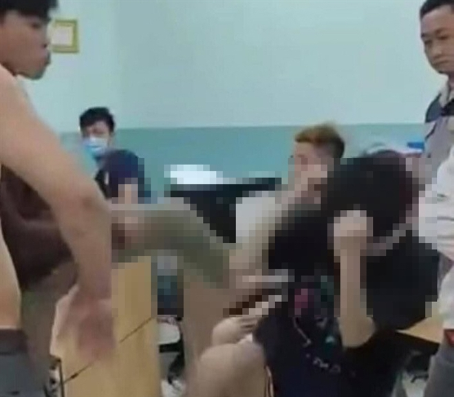 Bảo vệ tổ dân phố tra tấn 2 thiếu niên: UBND TP.HCM chỉ đạo xử lý - 1