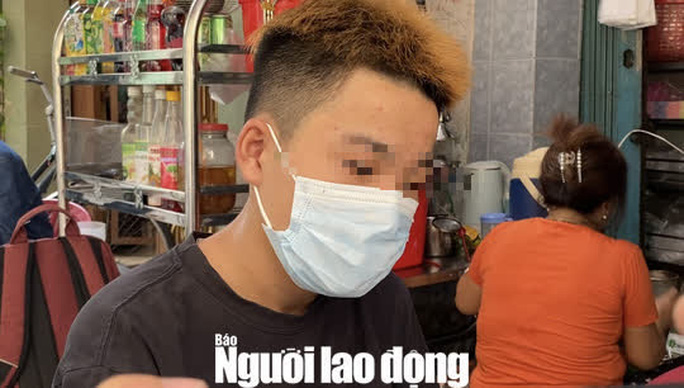 Thiếu niên bị bảo vệ dân phố tra tấn dã man: 'Em xin chú ấy vẫn không tha' - 1