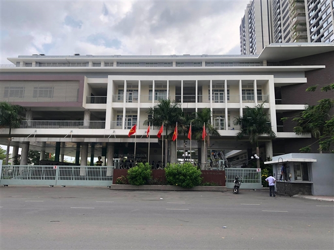 Bảo vệ dân phố tra tấn 2 thiếu niên trong trường THCS ở TP.HCM là ai? - 2