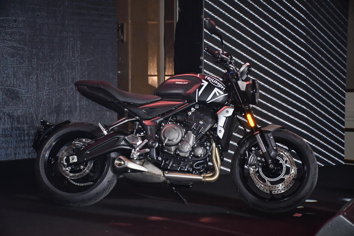 Chi tiết Triumph Trident 660 giá 270 triệu đồng tại Việt Nam - 3