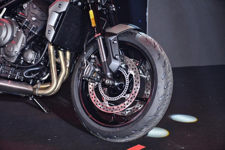 Chi tiết Triumph Trident 660 giá 270 triệu đồng tại Việt Nam - 11