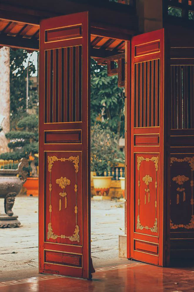 Lăng Ông Bà Chiểu: Ngôi đền cổ nhất Sài Gòn nhưng rất được lòng giới trẻ - 12