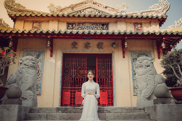 Lăng Ông Bà Chiểu: Ngôi đền cổ nhất Sài Gòn nhưng rất được lòng giới trẻ - 10