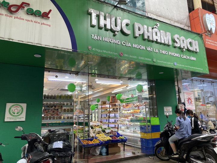 Chuỗi thực phẩm sạch CleverFood thừa nhận bán cá kho quá hạn, giòi bò lúc nhúc - 1
