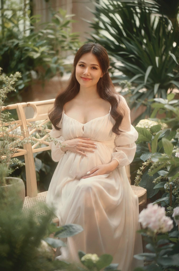 Ảnh: Phanh Lee 'Ghét thì yêu thôi' gợi cảm dù sắp sinh con đầu lòng - 2