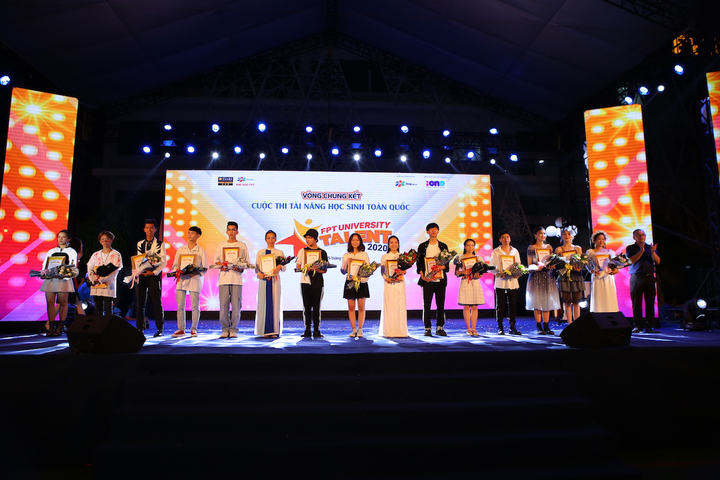 Học sinh phổ thông thi tài năng, tranh học bổng 3 tỷ đồng - 2