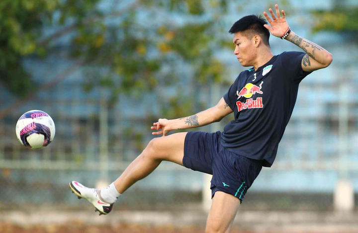 Xuân Trường tươi tắn trước ngày hỏi vợ - 9