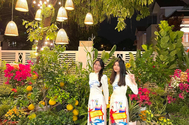 Nhan sắc tuổi 15 của con gái MC Quyền Linh - 9