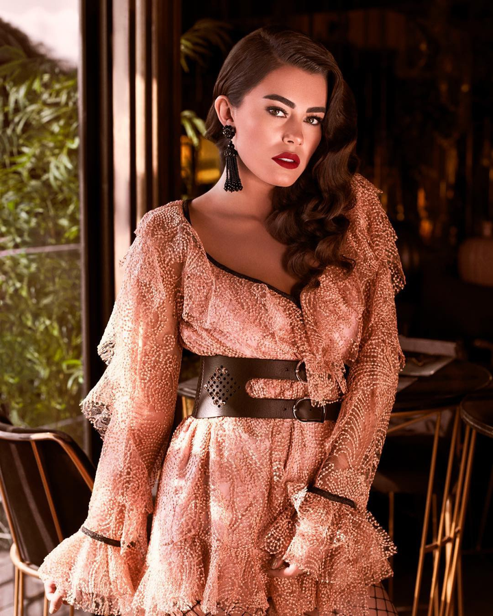 Cô gái xinh đẹp dẫn đầu đoàn rước 22 xác ướp vua chúa Ai Cập là ai? - 5