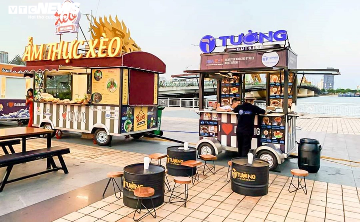 Chợ đêm Đà Nẵng bị dừng quy hoạch, tiểu thương vật vã đòi tiền - 1