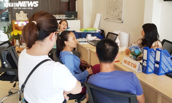 Chợ đêm Đà Nẵng bị dừng quy hoạch, tiểu thương vật vã đòi tiền - 2