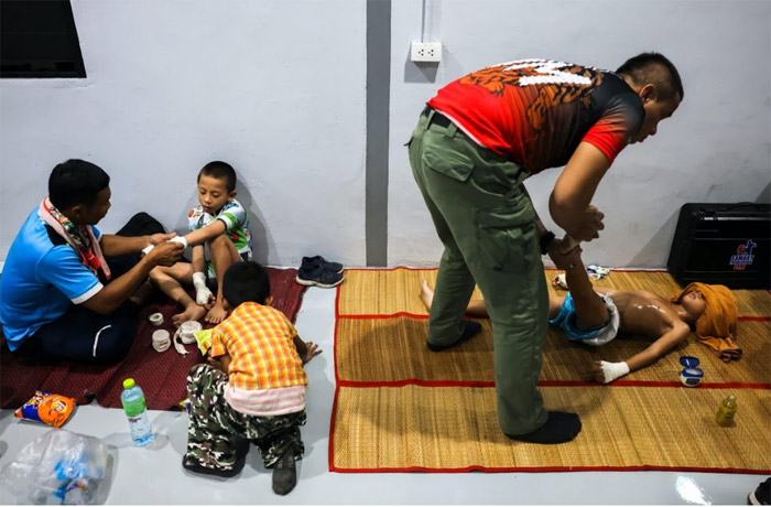 Xót xa cậu bé 9 tuổi phải đấu quyền Anh để nuôi gia đình - 14