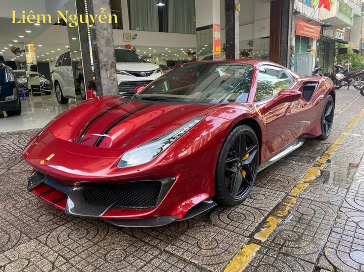 Ferrari 488 Pista Spider thứ hai bất ngờ xuất hiện tại Việt Nam - 3