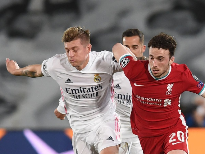 Toni Kroos rực sáng, Real Madrid vượt tầm Liverpool - 2