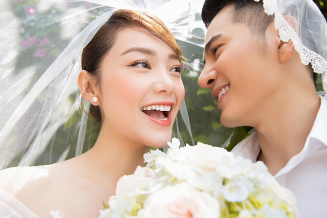 Minh Hằng bất ngờ khoe ảnh cưới - 1