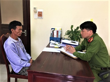 Khởi tố kẻ lăng mạ, đánh 4 chiến sĩ công an Lạng Sơn - 1