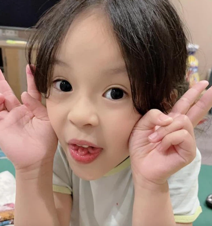 Con gái Hồng Đăng có khả năng hiếm, vạn người có một - 1