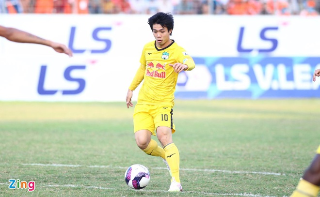 Trực tiếp SHB Đà Nẵng 0-2 HAGL: Công Phượng nhân đôi cách biệt - 4