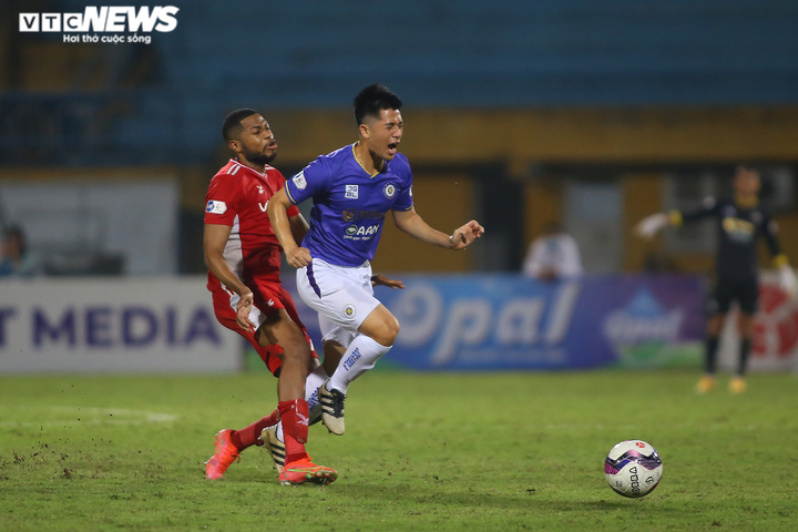 Hà Nội FC lần đầu thua Viettel: Bầu Hiển khó chịu, Quang Hải ngửa mặt than trời - 11