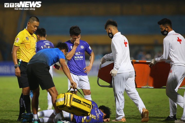 Hà Nội FC lần đầu thua Viettel: Bầu Hiển khó chịu, Quang Hải ngửa mặt than trời - 5