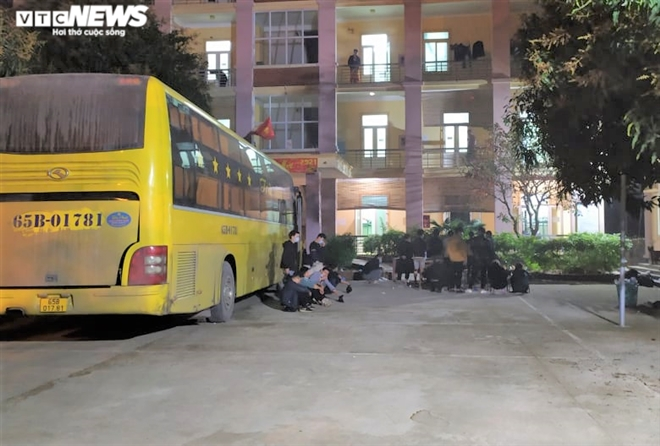 Phạt hơn 200 triệu đồng nhóm người Trung Quốc nhập cảnh trái phép vào Việt Nam - 1