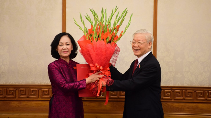 Tổng Bí thư trao quyết định phân công 2 nhân sự mới - 1