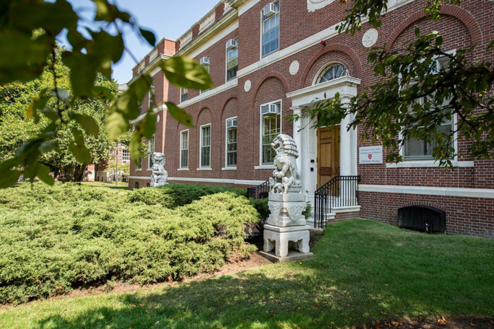 Harvard Yenching Institute có thuộc Đại học Harvard? - 2