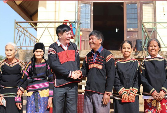 Dấu ấn TTK Quốc hội Bùi Văn Cường khi làm lãnh đạo ở Tây Nguyên - 1