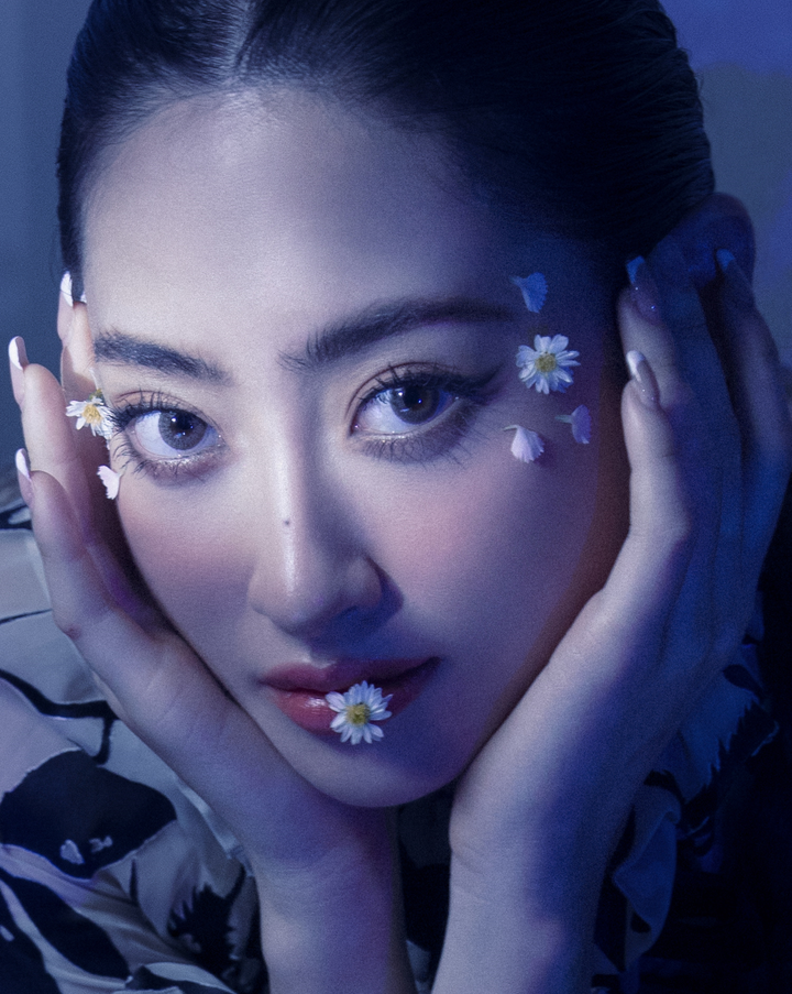 Hoa hậu Lương Thùy Linh hoá nàng thơ trong bộ ảnh mới - 11