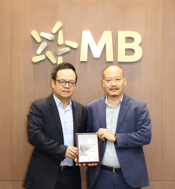 MB ‘thắng lớn’ loạt giải thưởng trong nước và quốc tế - 2