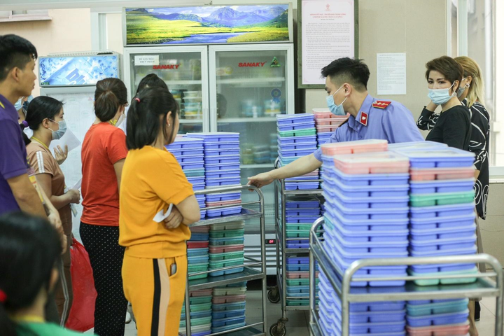 Nguyễn Hữu Cơ: Chàng chuyên viên kiểm sát với trái tim thiện nguyện - 3