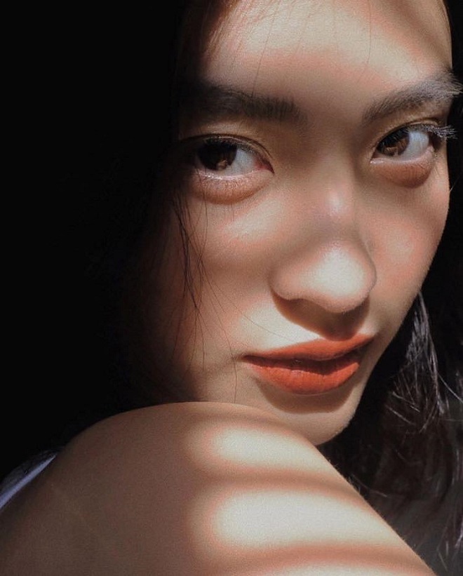 Thần thái hút hồn của 9x từng lọt top đề cử 100 gương mặt đẹp nhất thế giới - 2