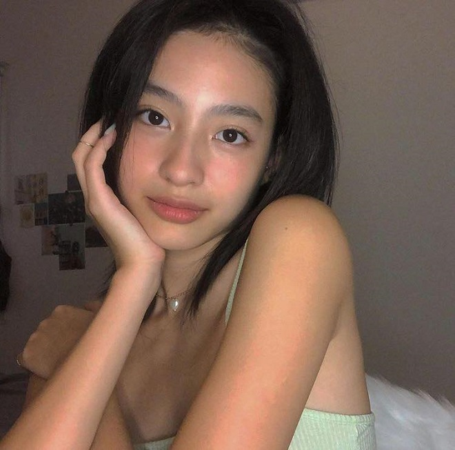 Thần thái hút hồn của 9x từng lọt top đề cử 100 gương mặt đẹp nhất thế giới - 8