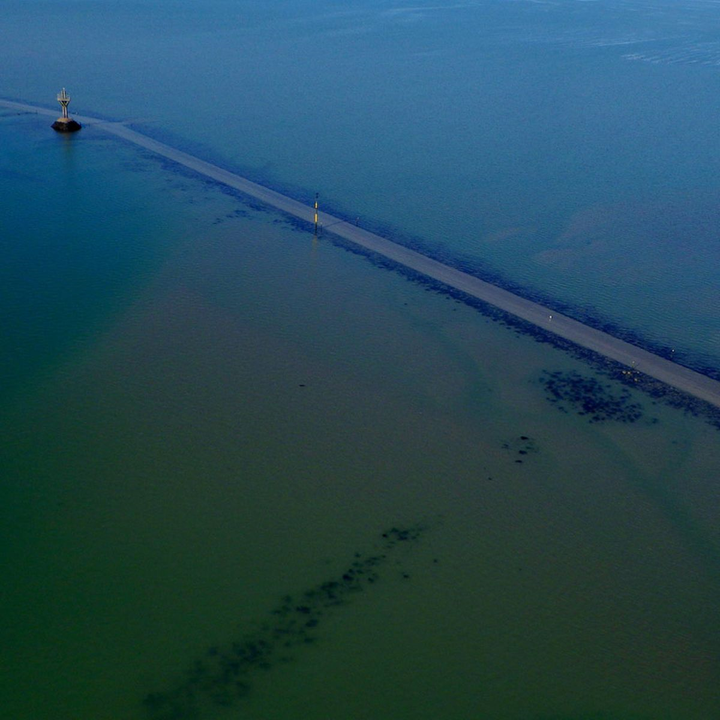 Choáng ngợp 8 cung đường ‘điên rồ’ nhất thế giới, Việt Nam cũng góp 1 đại diện - 7