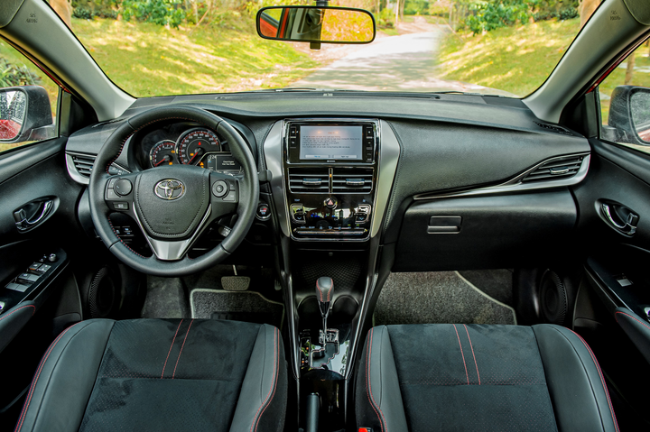 3 mẫu sedan bình dân đáng chú ý mới ra mắt tại Việt Nam - 4