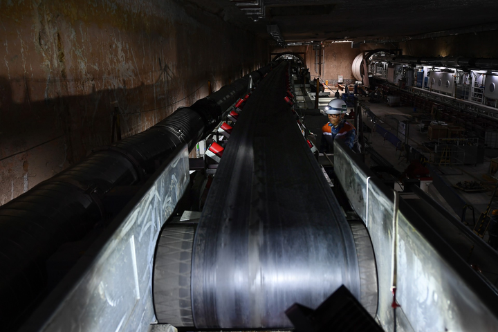 Ảnh: Robot 'Táo bạo' đào hầm ga S9 đường sắt Nhổn - ga Hà Nội - 10