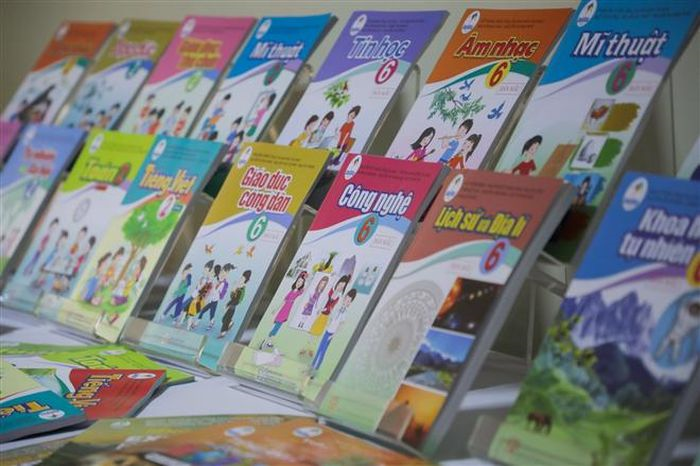 Năm học 2021 - 2022, các địa phương chọn sách giáo khoa gì để dạy lớp 2, lớp 6? - 1