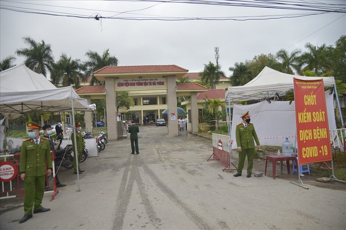 Bạn trai nữ điều dưỡng ở Hải Phòng khỏi COVID-19 - 1