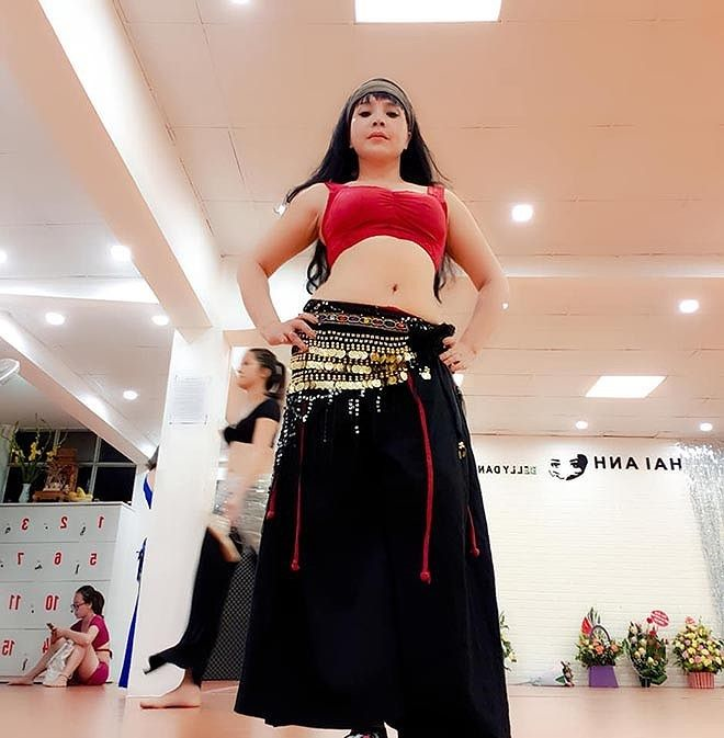 Nhan sắc 'gái đôi mươi' của dàn bà nội, bà ngoại showbiz Việt - 16