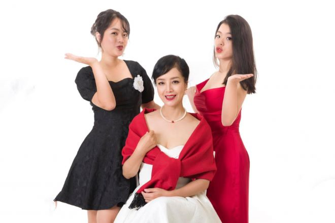 Nhan sắc 'gái đôi mươi' của dàn bà nội, bà ngoại showbiz Việt - 4