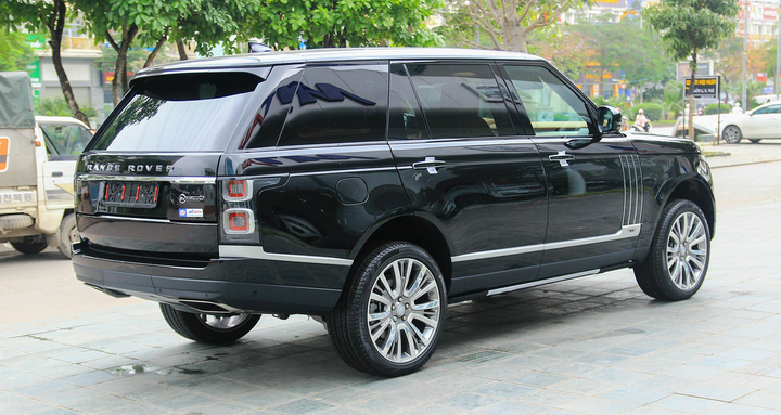 Chi tiết Range Rover SVAutobiography LWB 2021 tại Việt Nam ảnh 4 Range Rover SVAutobiography LWB 2021 giá hơn 13 tỷ đồng tại Việt Nam - 4