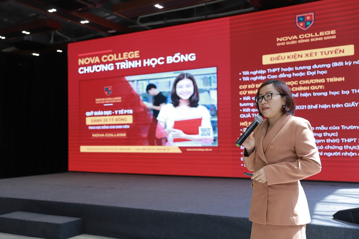 Campus Tour độc đáo của Nova College thu hút hơn 400 học sinh - 1