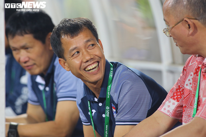 Quang Hải rực sáng ghi bàn, Than Quảng Ninh thua tan nát sau 1 hiệp - 2