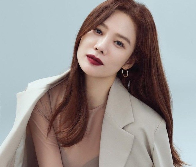 Mỹ nhân ‘Giày thủy tinh’ sau 19 năm xinh đẹp nhưng vẫn độc thân - 1