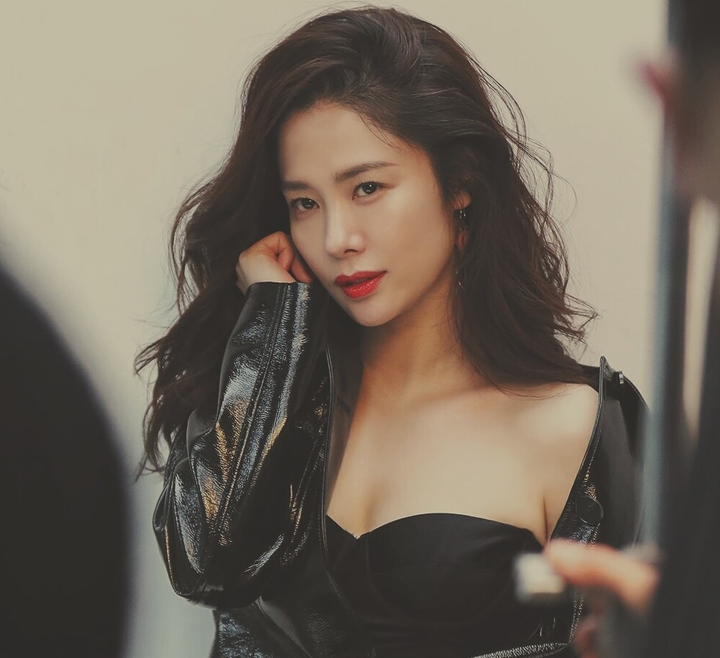 Mỹ nhân ‘Giày thủy tinh’ sau 19 năm xinh đẹp nhưng vẫn độc thân - 5