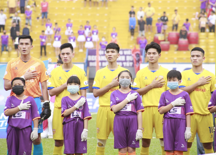 Tuyển Việt Nam thi đấu được, sao VPF muốn hoãn V-League sang năm 2022? - 2