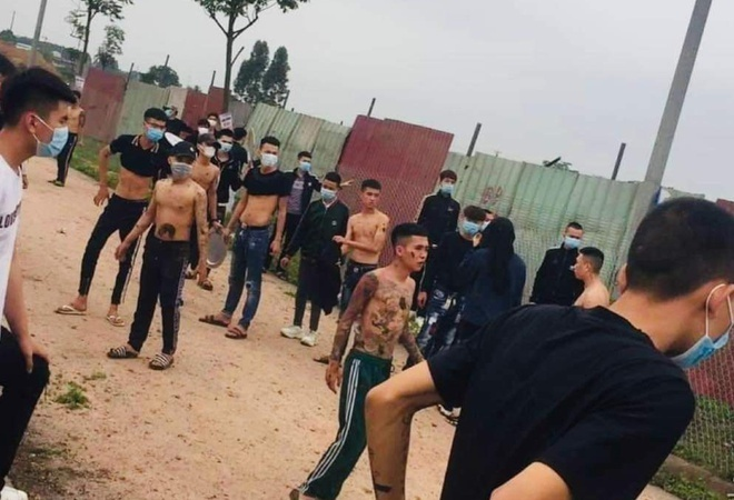 Bị phạt 7,5 triệu đồng vì lên Facebook xuyên tạc 'công lý chỉ là nghệ sĩ hài' - 2